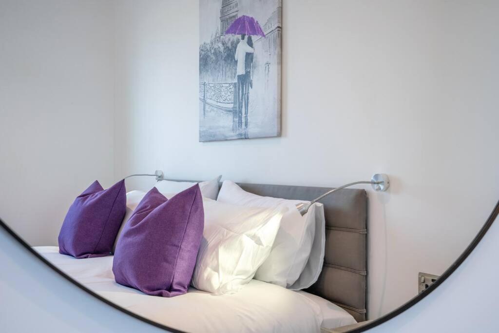 Central Penthouse With Hot Tub & Views 22 Cheltenham Eksteriør billede